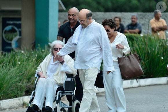 Otávio Muller também participa da cremação do corpo de Preta Gil