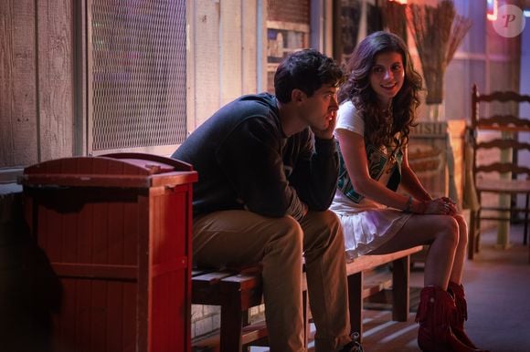 'De Férias com Você' está disponível na Netflix e faz o maior sucesso entre os filmes mais vistos da plataforma de streaming