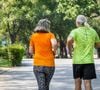 Organismos como a OMS vêm apontando há anos que as pessoas mais velhas deveriam caminhar por dia entre 150 e 300 minutos semanais