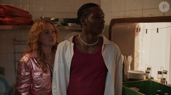 Aldeíde e Breno foram flagrados por Consuêlo em 'Vale Tudo'