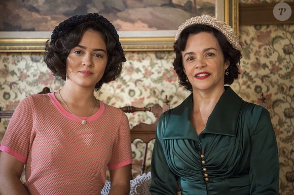 Isabel (Giullia Buscacio) e Zulmira (Luciana Braga), as atrizes trabalharam juntas no remake de Eramo Seis