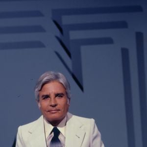 “Parei no auge, assim como Pelé”: frase de Cid Moreira volta a emocionar fãs ao ser lembrado no último Jornal Nacional de Bonner