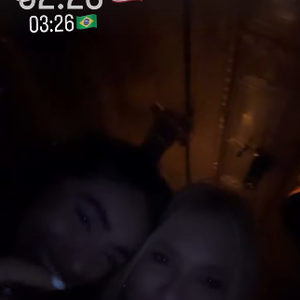 Virginia foi para balada com as amigas depois de jantar nos Estados Unidos