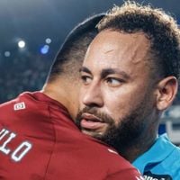 Climão no futebol! Neymar manda a real sobre suposta rivalidade com o jogador Thiago Mendes, do Vasco, após levar 'vácuo' em jogo: 'Tenho coisa melhor pra resolver'