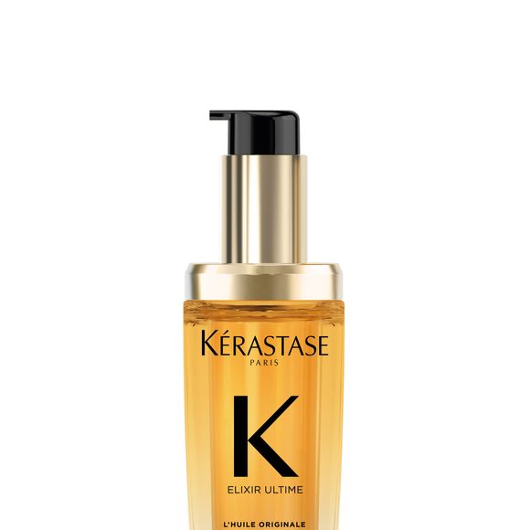 Bruna Marquezine usou o sérum Elixir Ultime L’Huile Originale nos fios, da Kérastase, para cruzar o tapete vermelho do Oscar 2026.