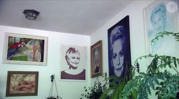 Em um dos cômodos, Ana Maria Braga tem um acervo de presentes e obras feitas por fãs