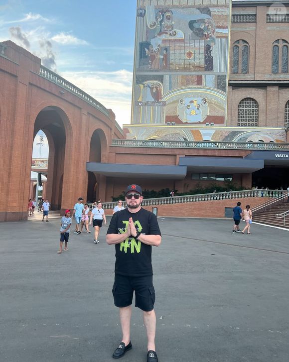 Marrone revelou que não queria mais fazer procedimentos, mas não contava que um acidente mudaria, mais uma vez, sua aparência