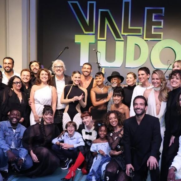 Ausência que fala alto: Manuela Dias ignora Taís Araújo em homenagem ao elenco de “Vale Tudo” e web reage com críticas: 'Cadê a protagonista?'