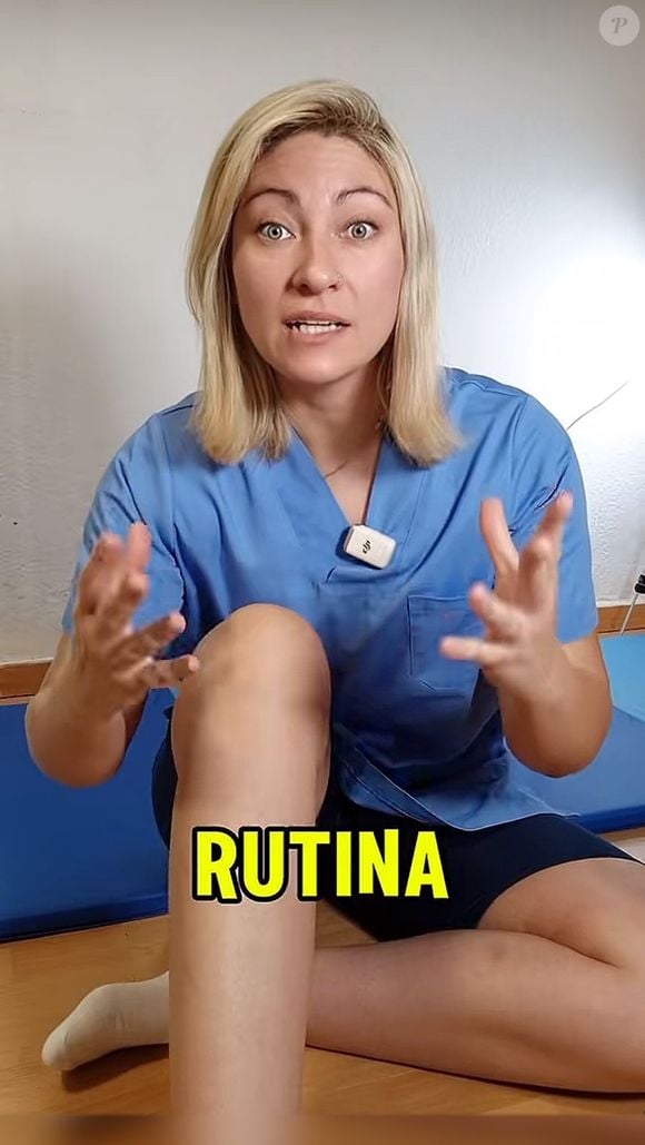 Dor na fascite plantar: a instrutora do canal @tufisio24horas trouxe uma sequência com exercícios simples para você fazer todos os dias e garantir rápido alívio nessa região dos seus pés.