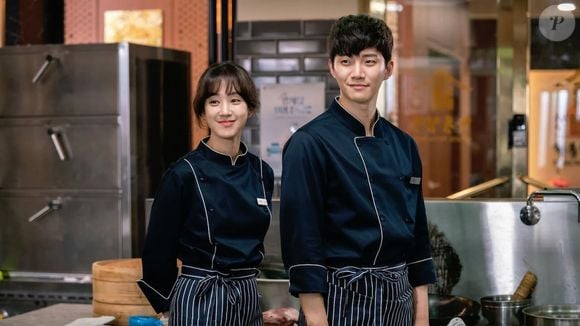 'Wok do Amor': após perder tudo, um chef recomeça a vida em um restaurante simples, onde redescobre o amor e o sabor da comida de verdade