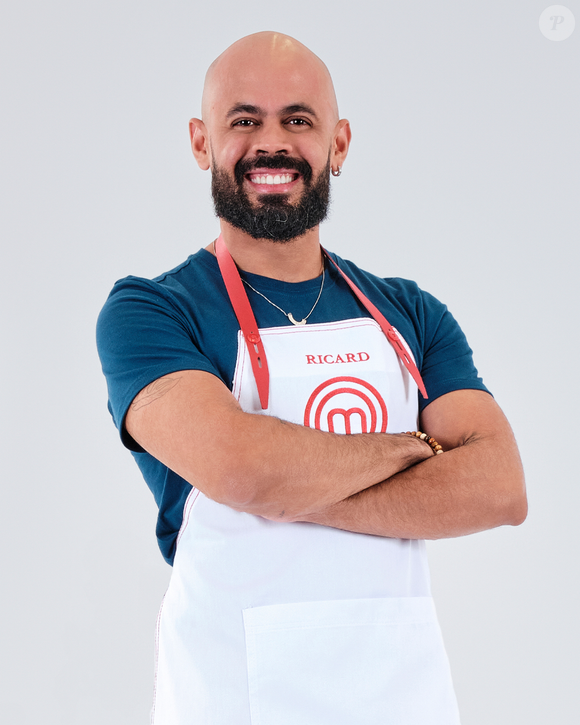 Ricard é psicólogo da Paraíba e aposta em afeto e regionalidade para transformar o simples em extraordinário no MasterChef Brasil