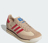 Com cabedal de nylon retrô, detalhes em suede macio e entressola de EVA, o Tênis Adidas SL 72 RS une conforto e estilo para acompanhar do dia à noite