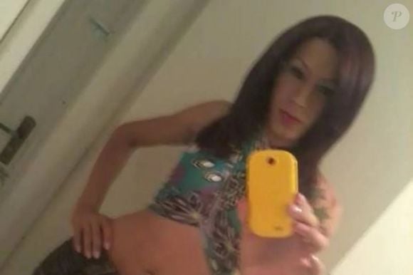 Juju Oliveira é uma mulher transexual e vivia uma vida normal até 2017