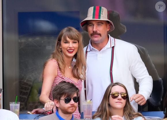 Casamento de Taylor Swift e Travis Kelce foi conduzido pelo ator Adam Sandler, e teve os irmãos dos famosos como padrinhos