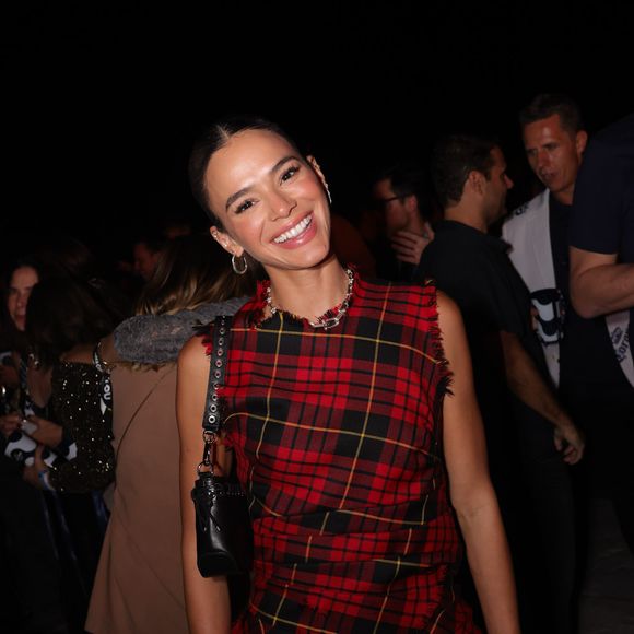 Em entrevista à 'Glamour', Bruna Marquezine falou sobre suas amizades.