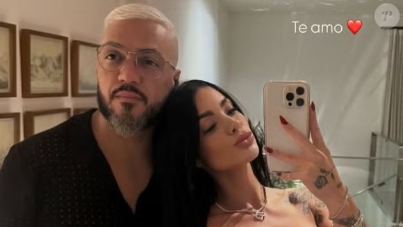 Quem responder com curiosidade, interesse e perguntas ganha um ponto. Quem ignorar, desconsiderar ou responder com desdém, perde.