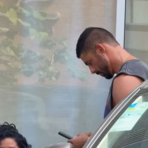 Cauã Reymond pede para deixar 'Vale Tudo' após crise com Bella Campos, revela colunista