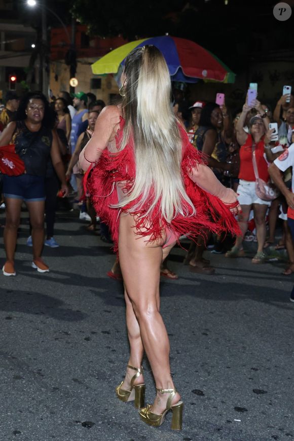 Carnaval 2025: Flávia Alessandra estreia este ano como musa do Salgueiro