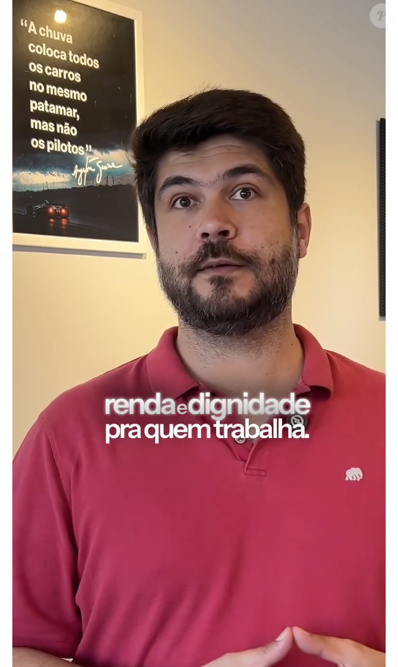 Recentemente, Giuliano Manfredini se envolveu em um processo contra Dado Villa-Lobos e Marcelo Bonfá, ex-integrantes da Legião Urbana, sobre a utilização do nome da banda