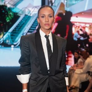 Maxiane assumiu querer beijar Henri Castelli