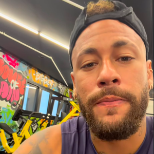 Neymar rebateu críticas após participar de um torneio de pôquer em São Paulo enquanto o Santos enfrentava a Universidad Central da Venezuela pela Sul-Americana