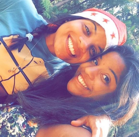 Irmã de Juliana, Mariana fez um texto emocionante na web e publicou fotos ao lado dela.