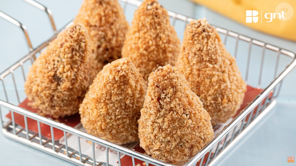 Essas são as coxinhas cremosas e sem massa de Rodrigo Hilbert que ficam espetaculares