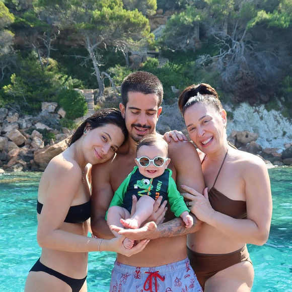Claudia Raia é mãe de Luca, Enzo e Sophia, e seu filho caçula nasceu em 2022, quando ela tinha 56 anos