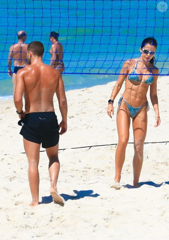 Casal chegou a curtir diversos jogos de futvôlei juntos na praia e levaram fãs ao delírio
