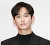 Após acusações, Kim Soo-Hyun sofre queda no Instagram e pode ser removido de campanhas publicitárias