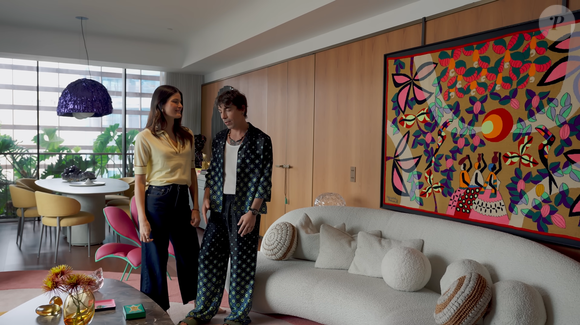 Segundo a revista Casa Vogue, foi Di Ferrero quem decidiu pela compra do imóvel ainda na planta ao definir o empreendimento com entusiasmo: 'Esse negócio é um oásis. A gente precisa morar aqui'