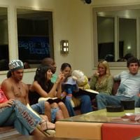 Quase ninguém lembra, mas o AVC de uma 'sister' marcou para sempre o 'BBB 5', com Grazi Massafera no elenco; mulher ficou apenas 9 dias confinada