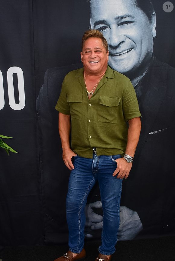 Leonardo recebeu críticas. O alto valor unido ao vídeo onde o artista se apresenta supostamente bêbado causaram revolta na web