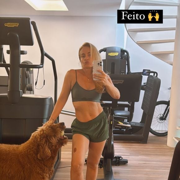 Angélica não dispensa os treinos de força - por vezes na sua mansão e por vezes na academia, com personal trainer