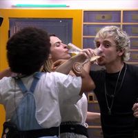 Novela vertical e 'Domingão do Huck': Globo tem planos estratégicos para os 'Eternos', Juliano Floss, Milena e Ana Paula Renault