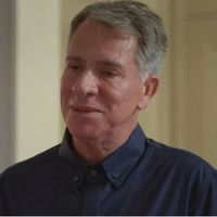 O que acontece com Eugênio no final de 'Vale Tudo'? Luís Salém antecipa destino do mordomo dos Roitman: 'Surpreendente'