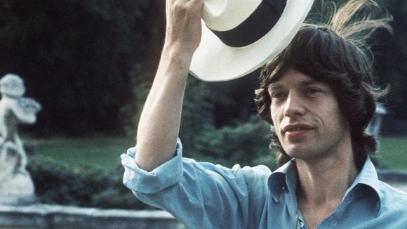 Mick Jagger tem um castelo francês de conto de fadas: cantor comprou imóvel de luxo por menos de 500 mil dólares em 1980; propriedade tem piscina, um jardim espetacular e um estúdio de gravação discreto