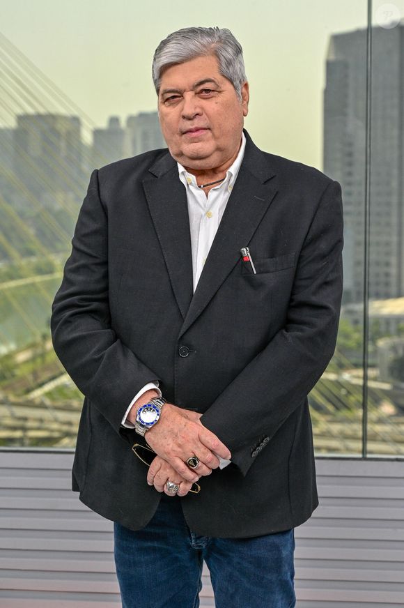 Datena não escondeu a irritação: ‘Aí já está no fim. Tem uma imagem bem do começo. Se não tem, vou mostrar do meu celular’