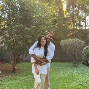 Michelle Barros e Shia Phoenix vivem nova fase com anúncio de bebê nas redes sociais