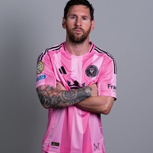 Lionel Messi está jogando o Mundial pelo Inter Milan com este visual