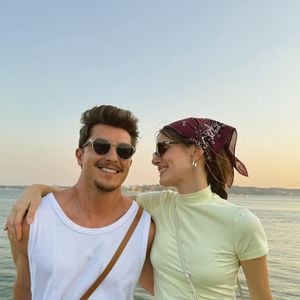 Camila Queiroz e Klebber Toledo estão casados há 7 anos