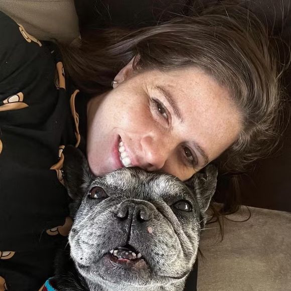 Tati Machado se declarou ao cachorro nas redes sociais