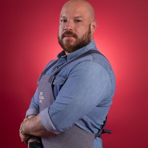 Bruno Salomão “Bubu” – Bruno, de 36 anos, mora em Campinas, no interior de São Paulo. O empresário e criador de conteúdo nasceu em São Luís, no Maranhão, onde aprendeu os segredos da culinária local