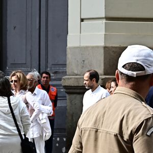 Gilberto Gil chegou ao velório de Preta Gil depois que o portão foi fechado ao público