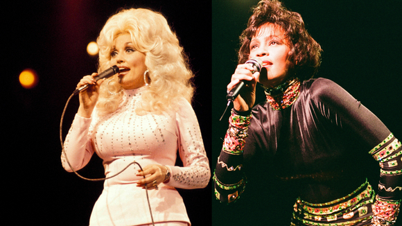 Nasceu no Tennessee em 1946 e quase ninguém sabe que Dolly Parton é a verdadeira dona do hit: a música que fez a fortuna de Whitney Houston aumentar na década de 90 e hoje já tem 1,9 bilhão de views no YouTube