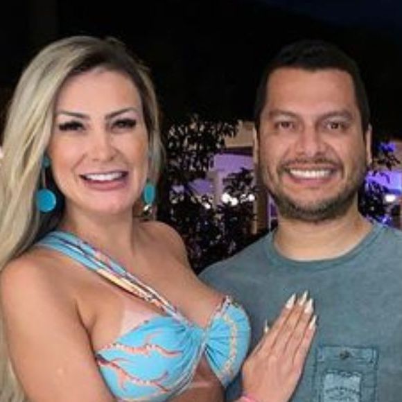 Fim das brigas e início de uma nova fase: Andressa Urach oficializa divórcio