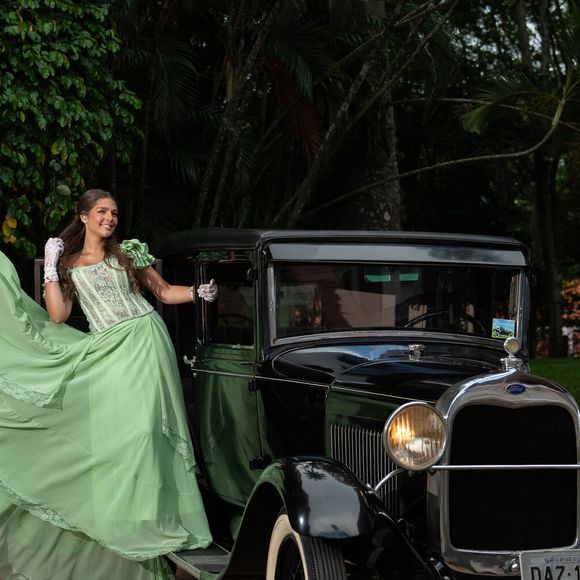 Festa de 15 anos de Maria Sophia Costa acontece em uma fazenda de Piracicaba, no interior de São Paulo
