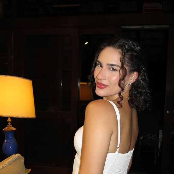 Lívian Aragão: postagens foram apagadas após polêmica