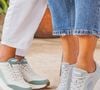 Como combinar? Os modelos ficam elegante com jeans reto, alfaiataria casual e até vestidos fluidos para um visual confortável e moderno
