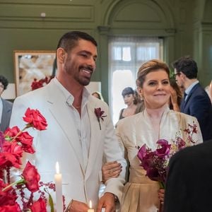 Em 'Vale Tudo', casamento de Odete Roitman (Debora Bloch) é intimista e cheio de charme